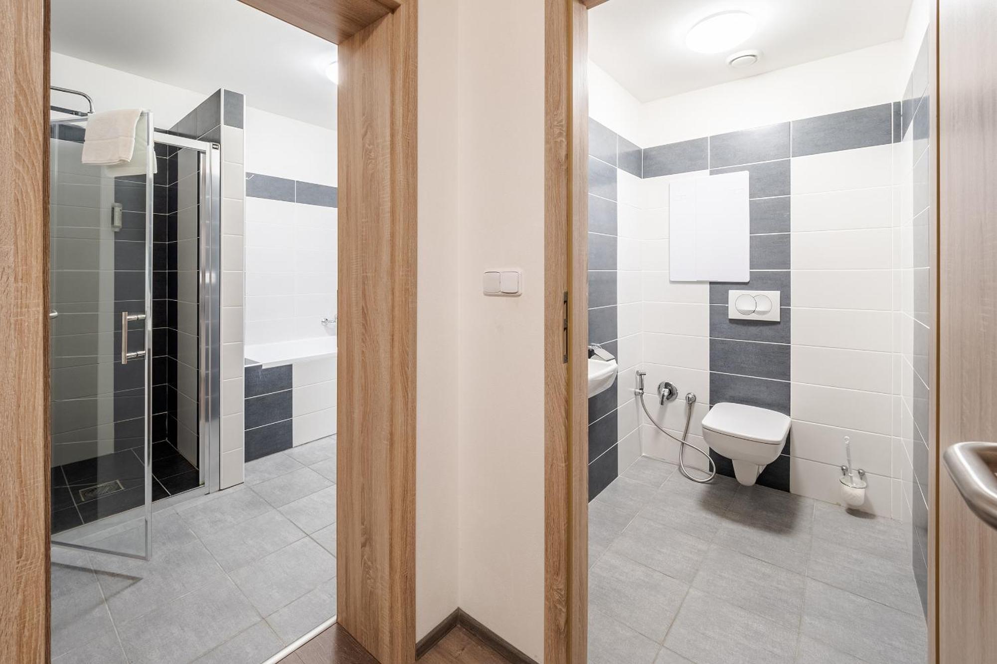 Private Luxury Apartments - Apartman G3 Фримбурк Экстерьер фото