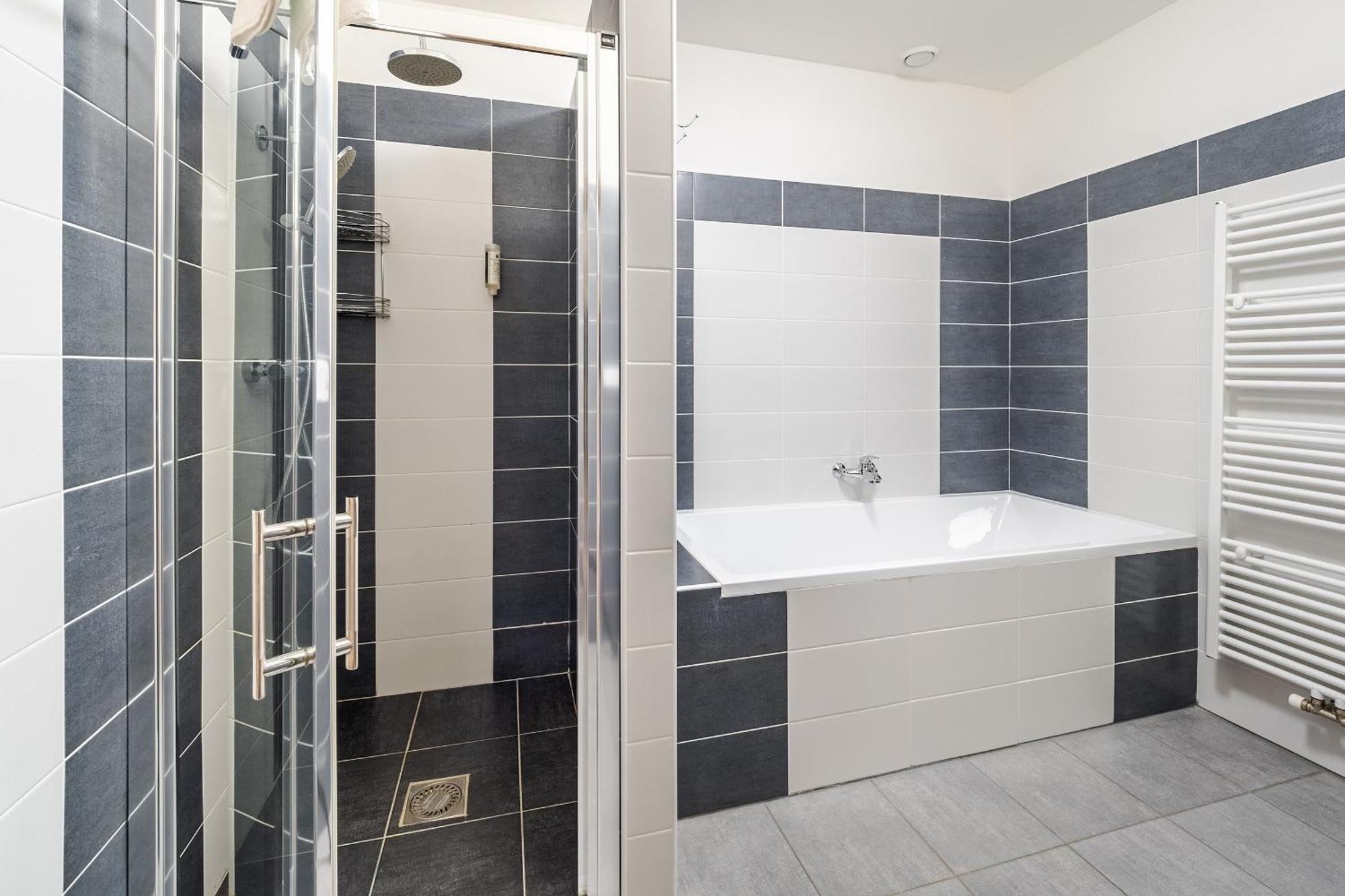 Private Luxury Apartments - Apartman G3 Фримбурк Экстерьер фото
